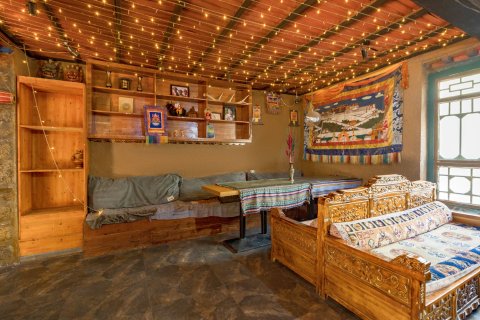 紫青稞藏式精品客栈(大昭寺八廓街店)