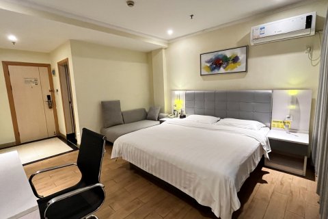 诺庭连锁酒店(韶关百年东街西河客运站店)