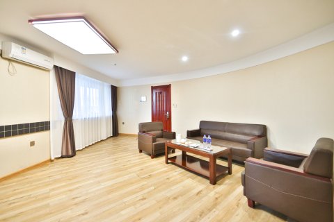 查尔斯酒店(延吉延边大学朝鲜族民俗园店)