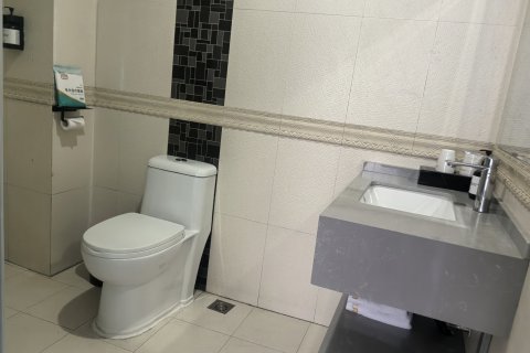 阳春三月宾馆(十堰人民医院五堰商场店)