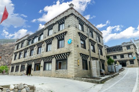 稻城亚丁藏缘酒店