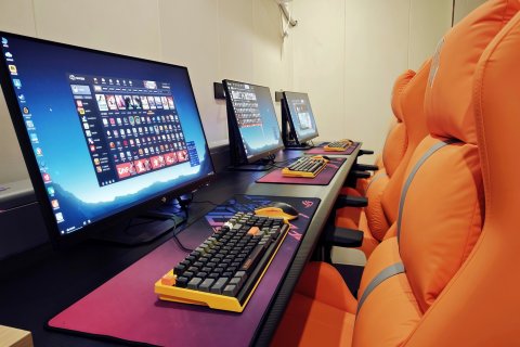 无限影院酒店(汇通市场店)