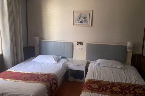 平舆艺家商务宾馆