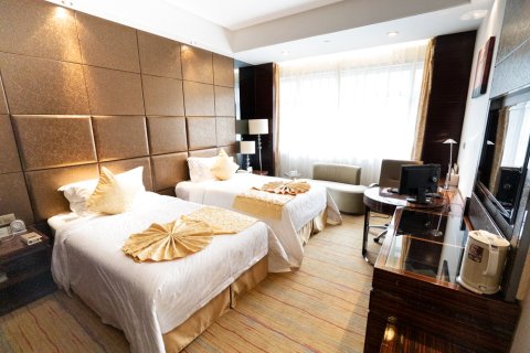 介休黄金港假日酒店