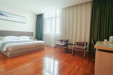 如家华驿精选酒店(阜阳阜南县亚坤时代广场店)