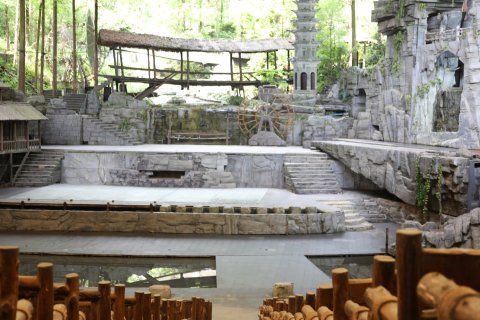 天下凤凰大酒店