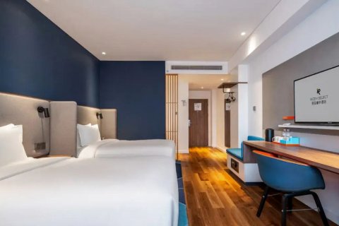 烟台金沙滩海水浴场丽呈睿轩酒店