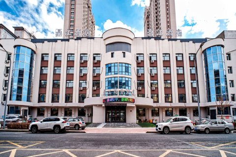 鼎江商务酒店(黑龙江公园店)