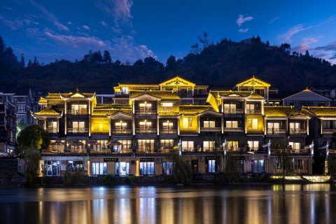 凤凰山水莲心精品度假酒店(凤凰古城雲桥店)