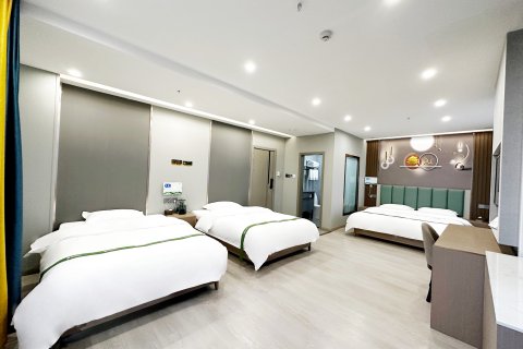 理塘云上.小筑青年旅舍