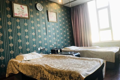 逸旅酒店(盂县凯通购物广场店)