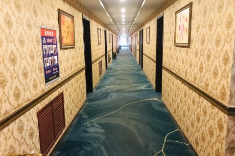 逸旅酒店(盂县凯通购物广场店)