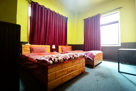 理塘云上.小筑青年旅舍