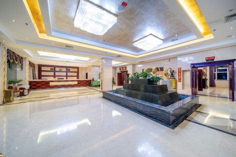 乌苏渝龙大酒店