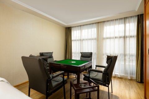 维也纳国际酒店(深圳石岩上屋地铁站店)