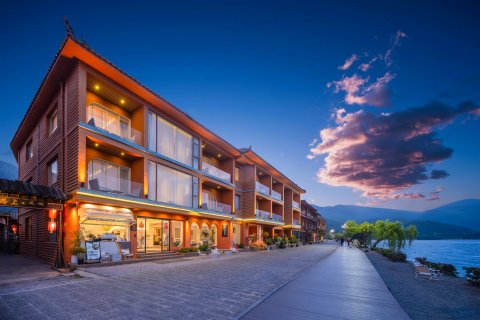 三色云河(泸沽湖大落水店)