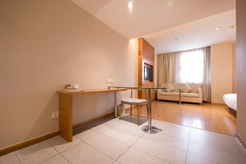 全季酒店(西安钟鼓楼五路口地铁站店)