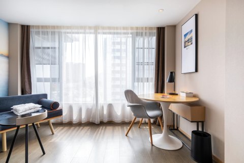 珠海情侣路海滨泳场美居酒店