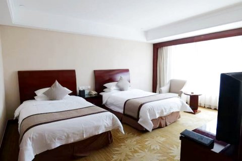 海亮广场大酒店(万象城中山路地铁站店)