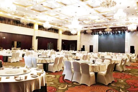 和林格尔巨华宾馆