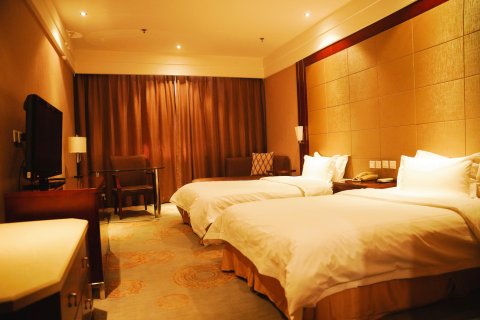 和林格尔巨华宾馆