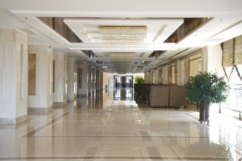 和林格尔巨华宾馆