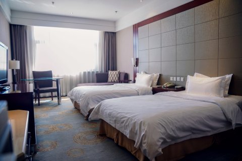 和林格尔巨华宾馆