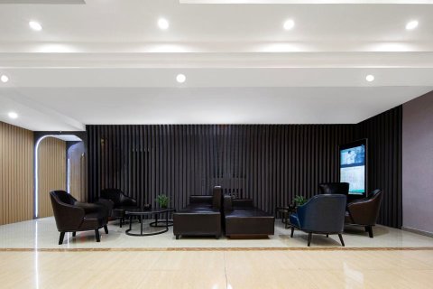 如家酒店(武汉中南地铁站天紫广场店)