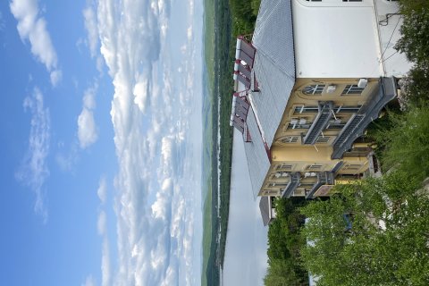 镜泊湖金湖湾商务酒店