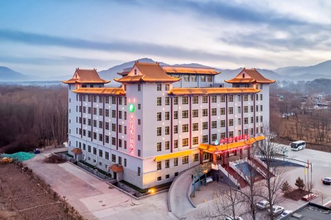 贵德黄河逸园国际饭店