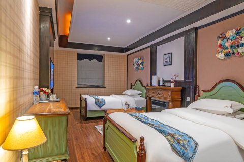 静谧小应客栈(稻城亚丁景区游客中心店)