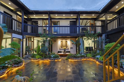 凤凰齐飞·生活美学禅意行旅花园美宿(丽江古城四方街店)