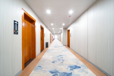 石河子市华瑞商务酒店