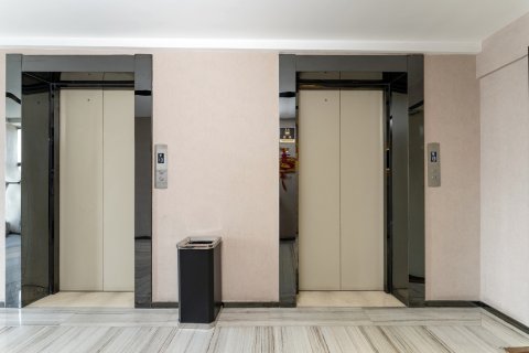 IU酒店(洛阳偃师万达广场店)