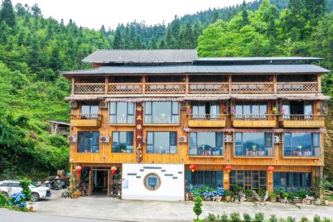 从江加榜梯田田之缘景观山庄