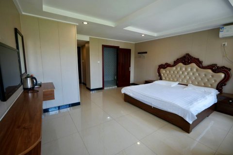 桓仁天宇宾馆(民族广场音乐喷泉店)