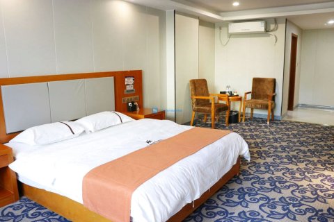 石河子市华瑞商务酒店