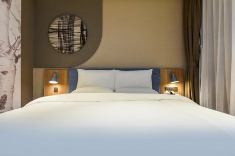 如家酒店·neo(贵阳中华中路喷水池地铁站店)