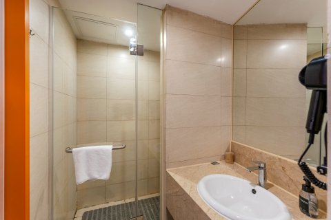 天津渤海大楼酒店(天津站滨江道步行街店)