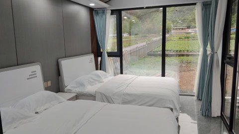 等李客栈