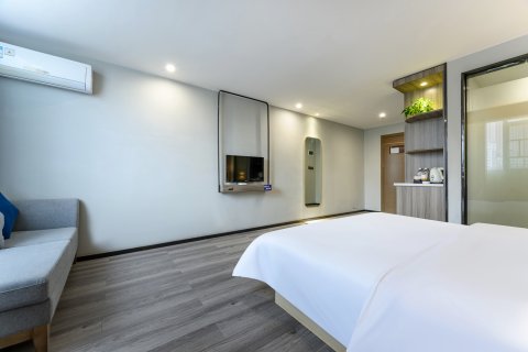 7天优品酒店(兴义坪东大道店)