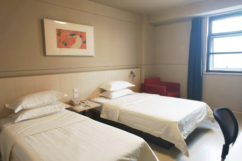 锦江之星酒店(成都宽窄巷子白果林地铁站店)