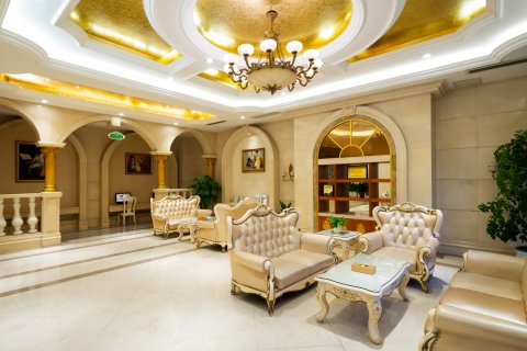 维也纳国际酒店(深圳石岩上屋地铁站店)