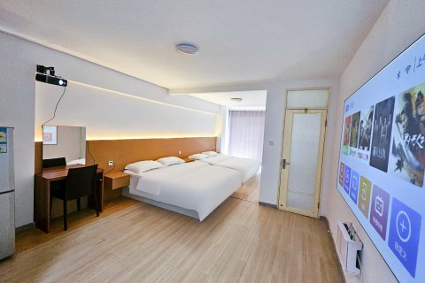 宿港酒店公寓(哈尔滨中央大街索菲亚教堂店)