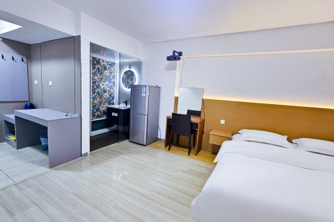 宿港酒店公寓(哈尔滨中央大街索菲亚教堂店)