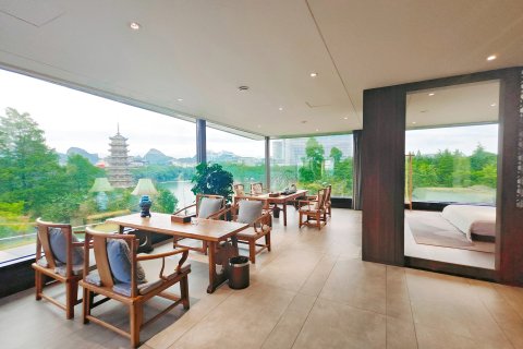 维纳斯皇家酒店(桂林象鼻山日月双塔店)