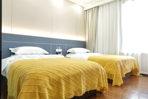 尼勒克简兮民宿(蜜蜂小镇店)