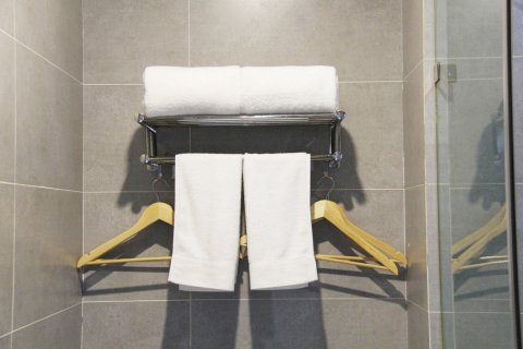 雅仕独库酒店(独山子明珠夜市店)