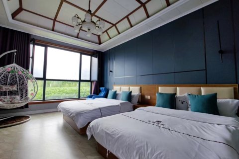 那拉提唐顿庄园