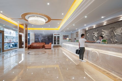 维多利亚国际酒店(江门开平市客运总站益华广场店)